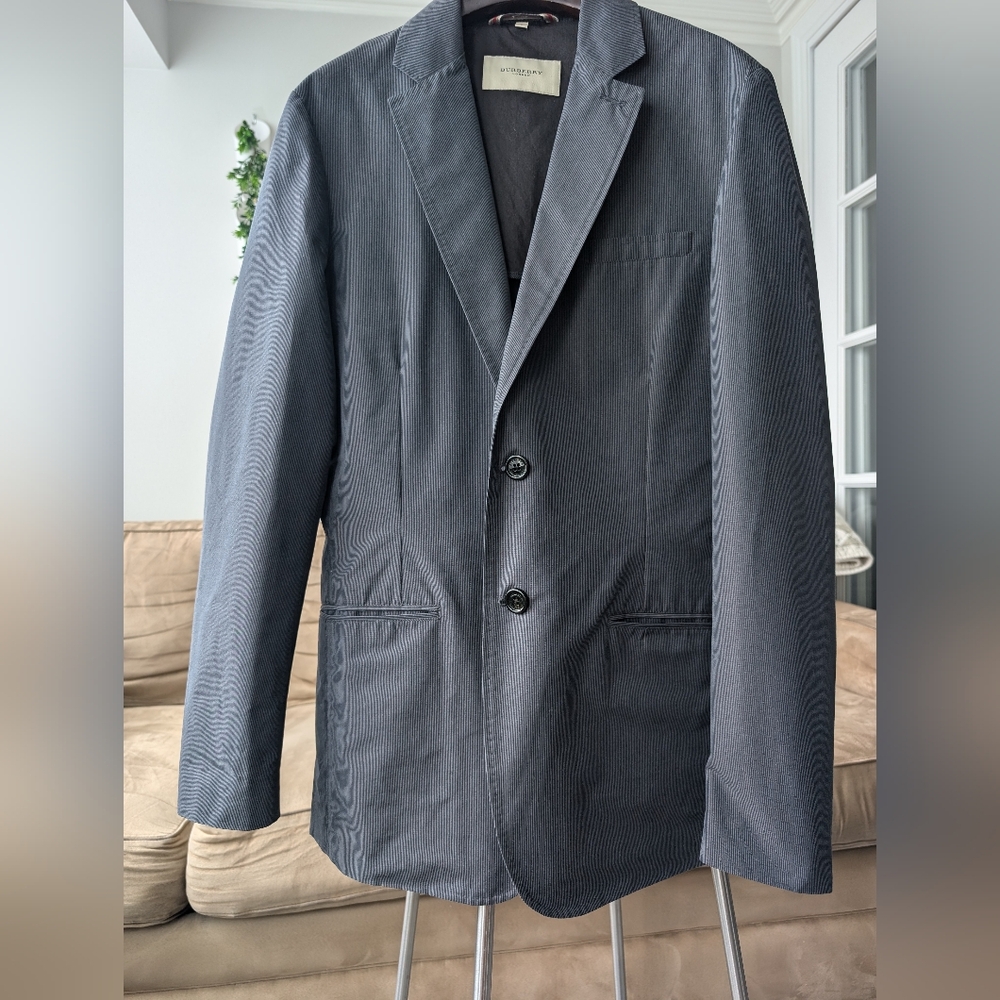 Burberry Classic Pinstripe Blazer size Large